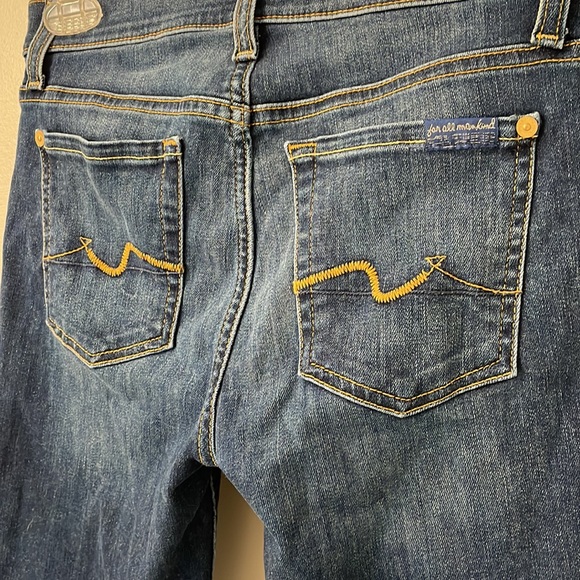 Ankle Cut Jeans - Picture 5 of 6